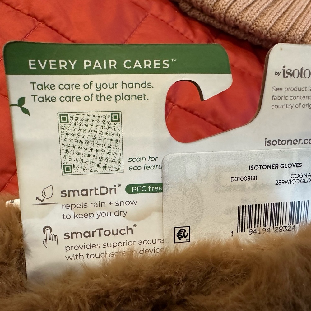 Smart Dri Eco comfort Isotoner gloves L/XL Time and Tru Tan Knit Beanie -New:Set - Picture 7 of 8